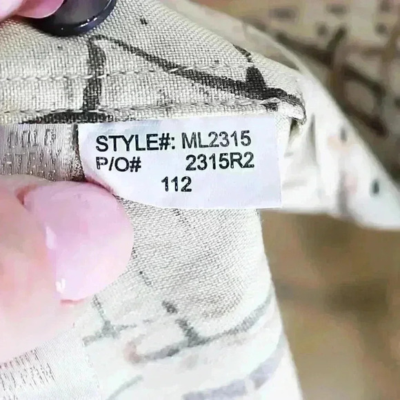 Perry Ellis Size XXL Tan/Brown 100% Silk button down - Picture 7 of 12